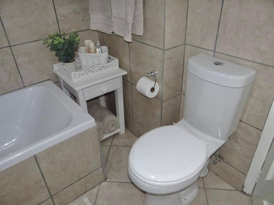 4 Bedroom Property for Sale in Jeffreys Bay Central Eastern Cape